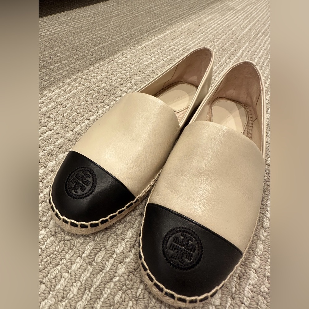 Leather moccasins Tory Burch, size 9